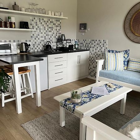 Serenity Self-Catering 2-Bed Unit Hermanus Bagian luar foto