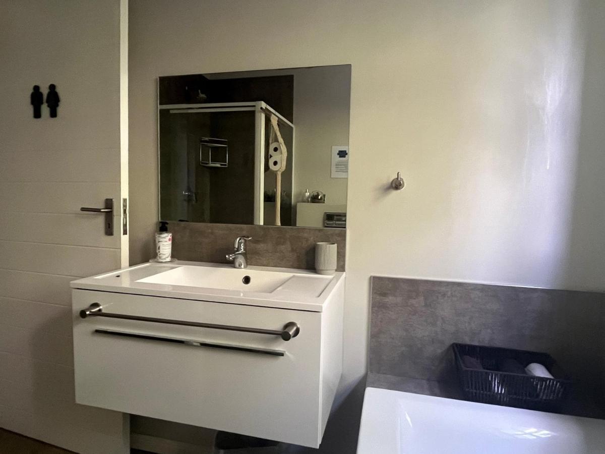 Serenity Self-Catering 2-Bed Unit Hermanus Bagian luar foto