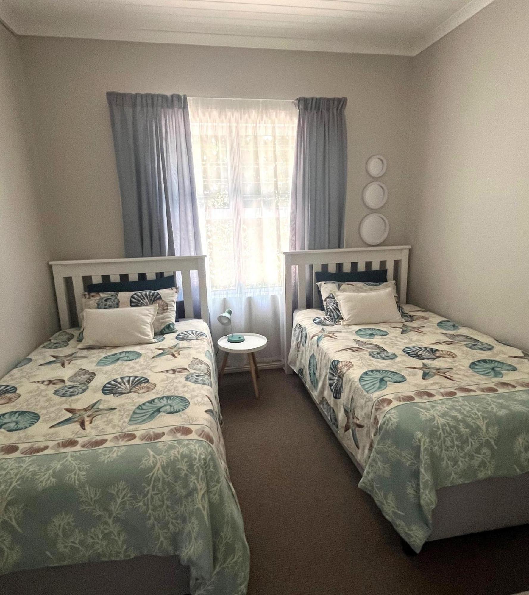 Serenity Self-Catering 2-Bed Unit Hermanus Bagian luar foto