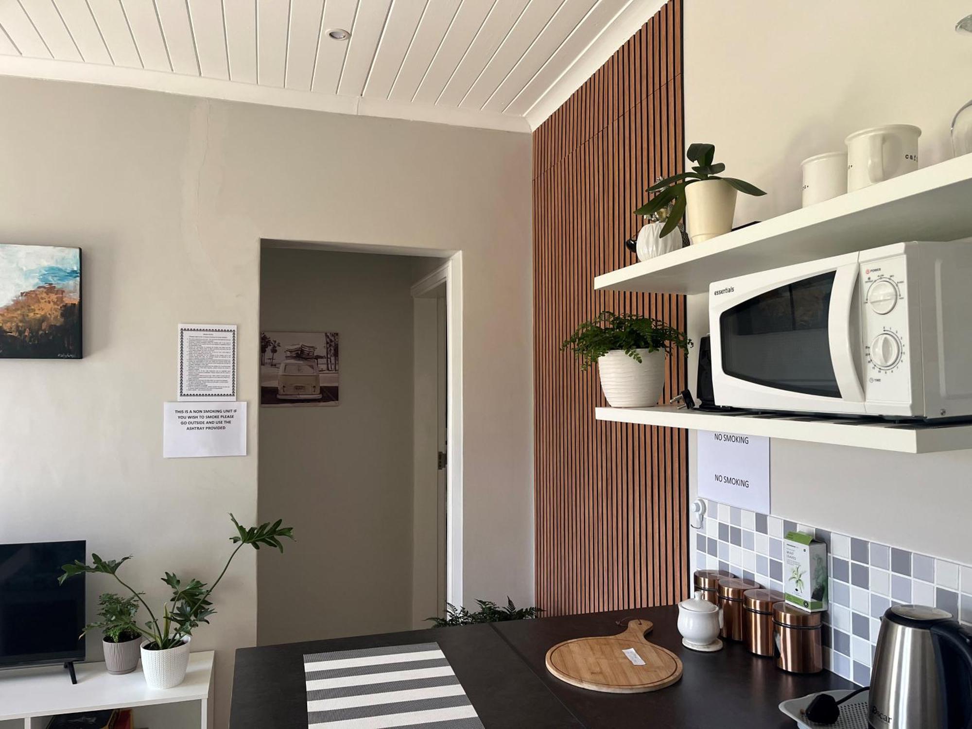 Serenity Self-Catering 2-Bed Unit Hermanus Bagian luar foto