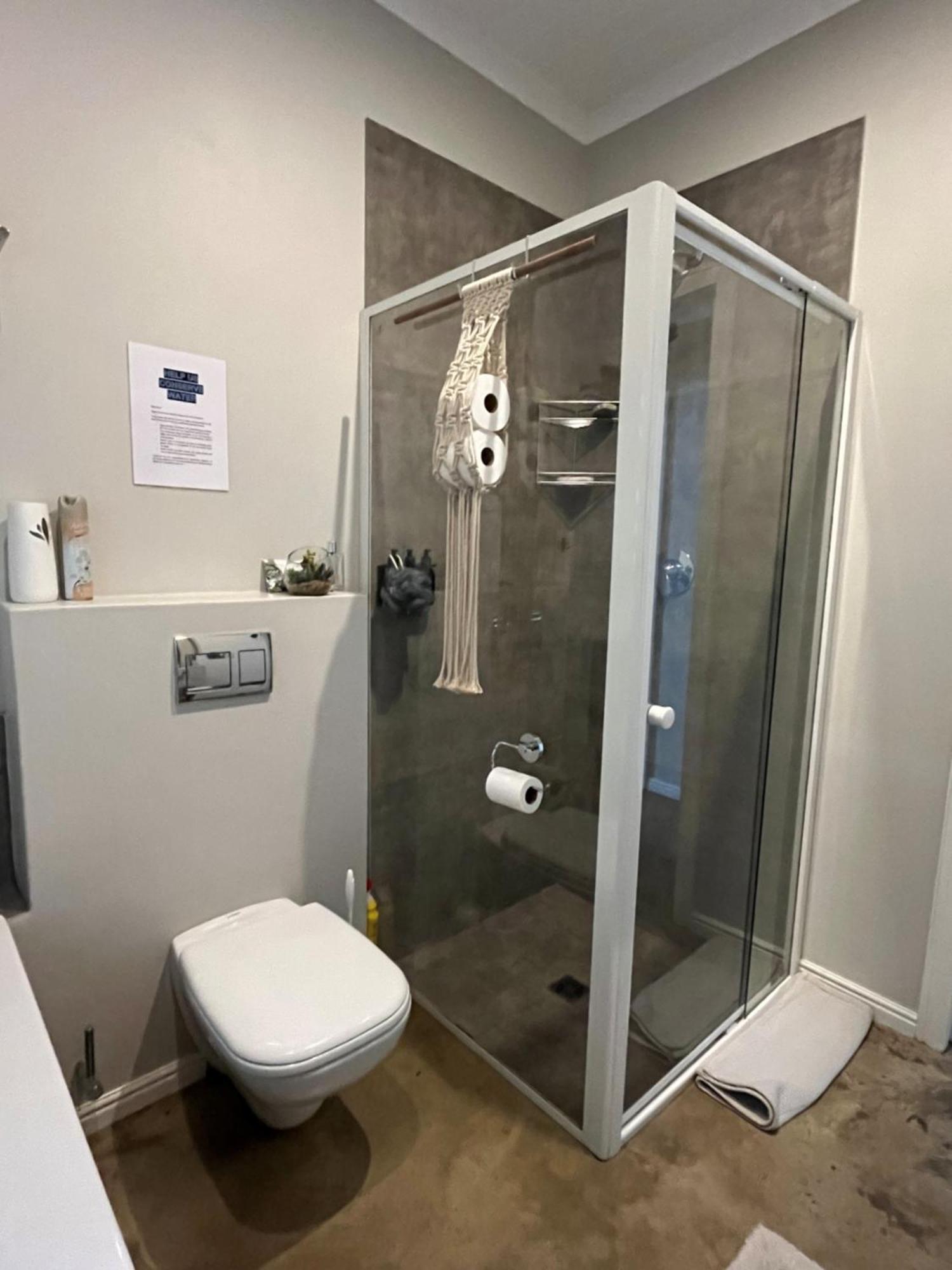 Serenity Self-Catering 2-Bed Unit Hermanus Bagian luar foto